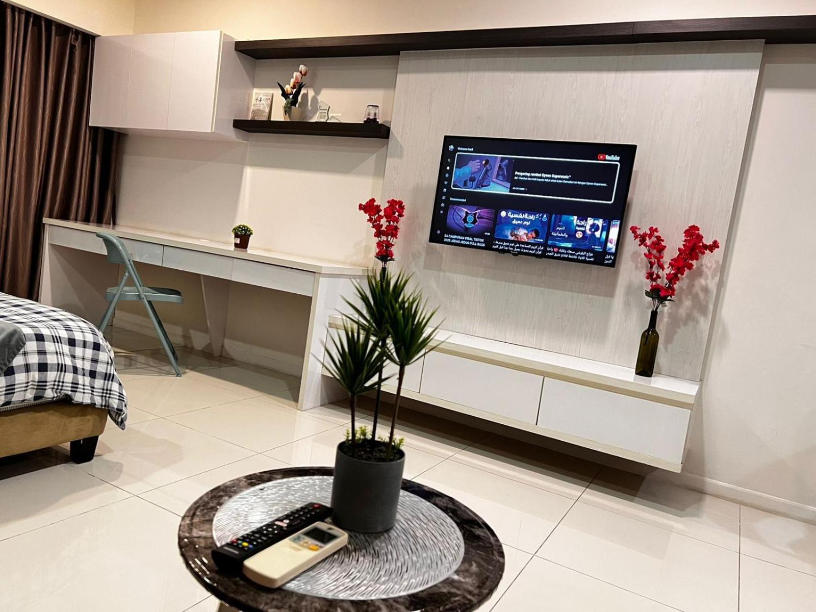 Summer Suites Klcc By Homestay Куала-Лумпур Екстер'єр фото
