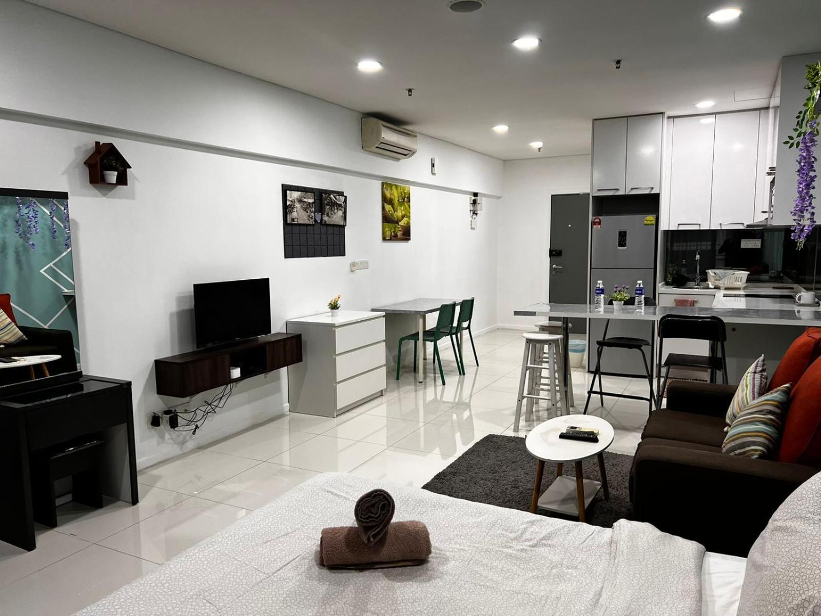Summer Suites Klcc By Homestay Куала-Лумпур Екстер'єр фото