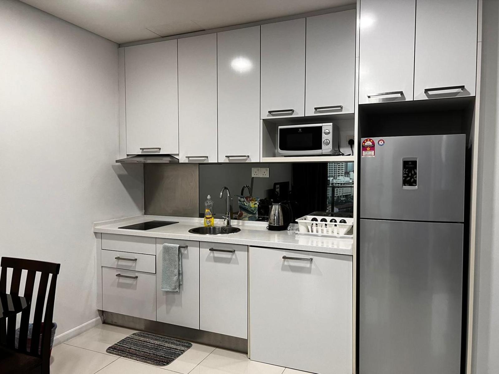 Summer Suites Klcc By Homestay Куала-Лумпур Екстер'єр фото