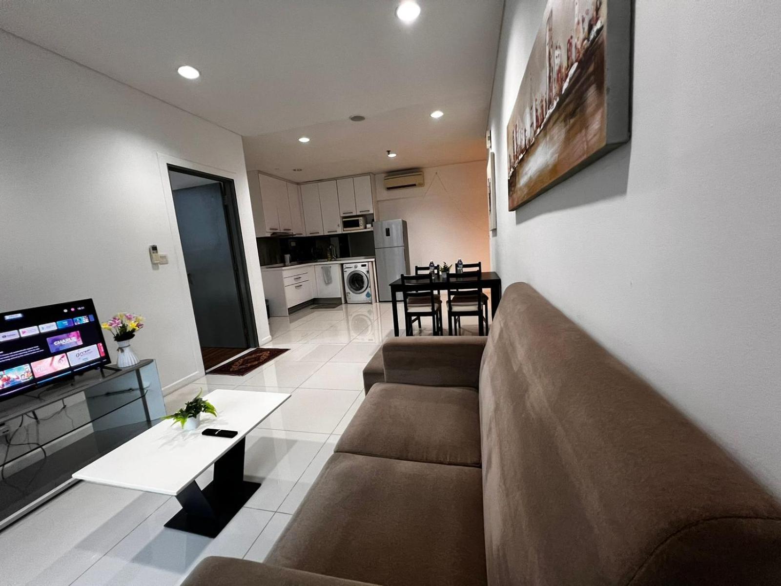 Summer Suites Klcc By Homestay Куала-Лумпур Екстер'єр фото